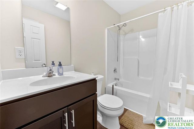 1374 Black Forest Drive, Allentown City, PA 18104