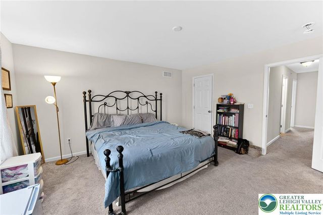 1374 Black Forest Drive, Allentown City, PA 18104
