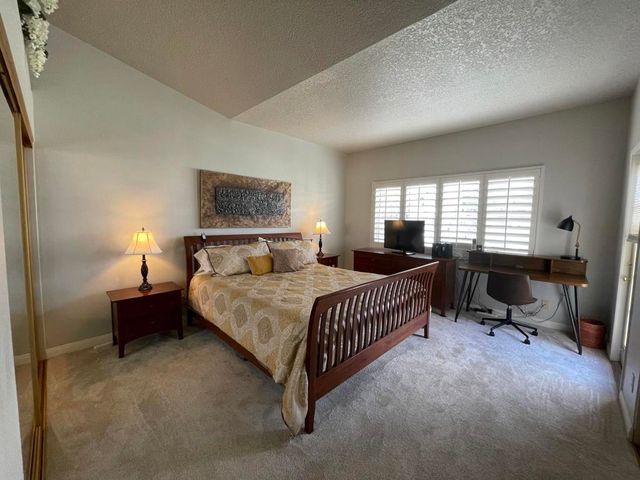 160 Desert Falls Circle, Palm Desert, CA 92211