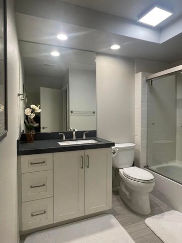 160 Desert Falls Circle, Palm Desert, CA 92211