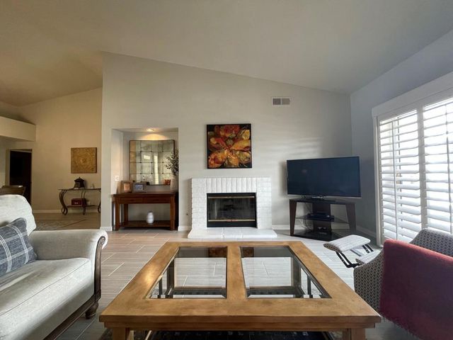 160 Desert Falls Circle, Palm Desert, CA 92211