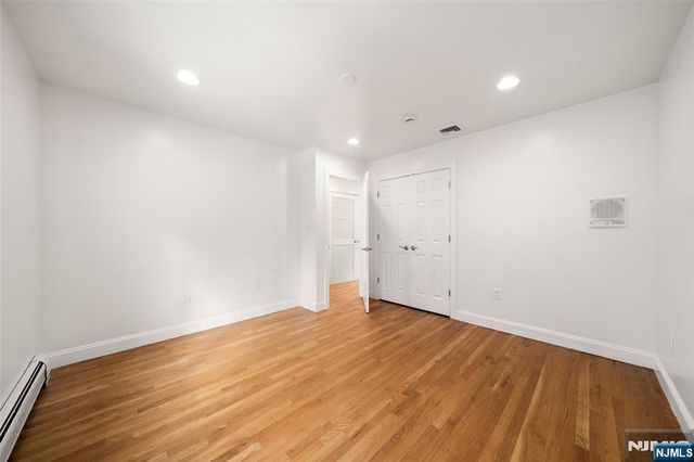 264 Lafayette Avenue, Cliffside Park, NJ 07010