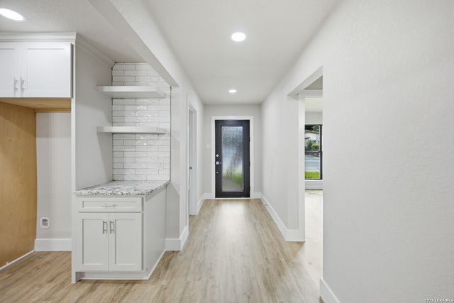 10300 Quail Meadow, San Antonio, TX 78230