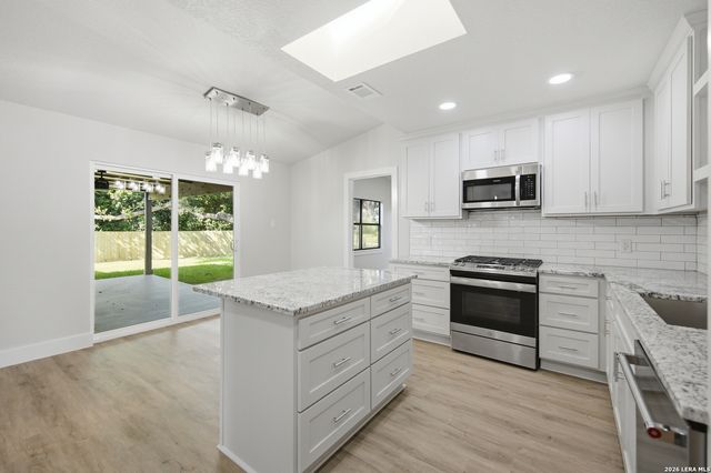 10300 Quail Meadow, San Antonio, TX 78230