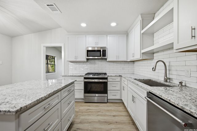 10300 Quail Meadow, San Antonio, TX 78230