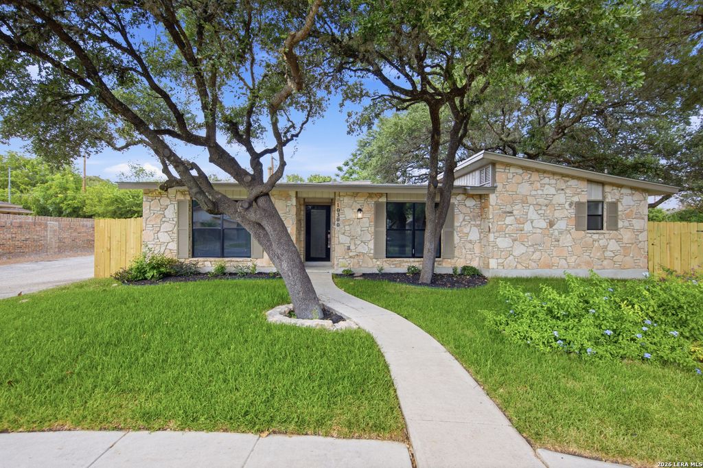 10300 Quail Meadow, San Antonio, TX 78230
