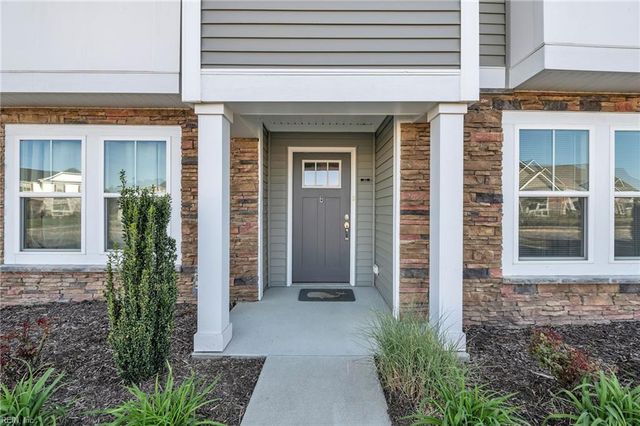 2003 Laycock Lane 102, Suffolk, VA 23435