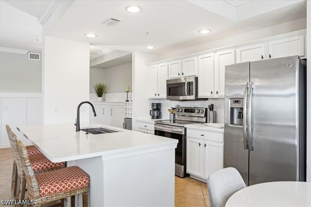9554 Trevi CT 4737, Naples, FL 34113