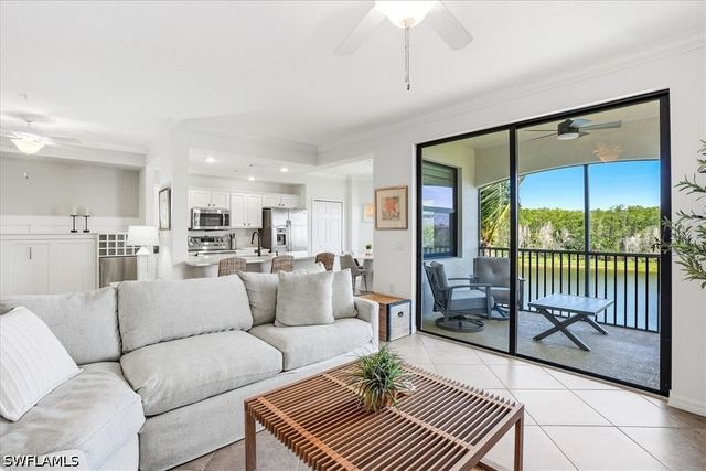9554 Trevi CT 4737, Naples, FL 34113