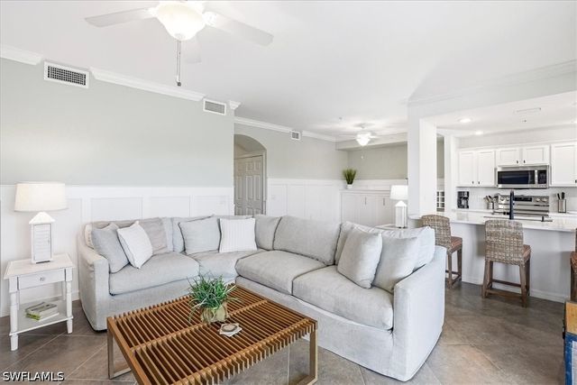 9554 Trevi CT 4737, Naples, FL 34113