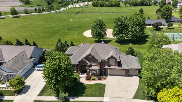 1516 Blue Ridge Trail, Waunakee, WI 53597