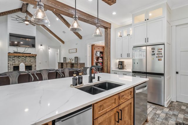 11527 CR 433, Tyler, TX 75704