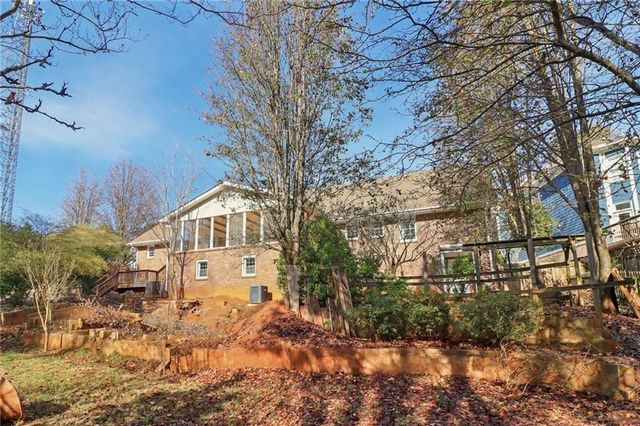 937 Hidden Falls SE Lane, Smyrna, GA 30082