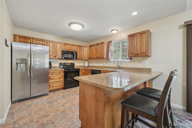 280 Gardenia Drive, Troy, MO 63379