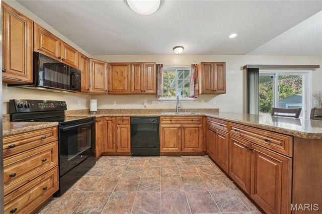 280 Gardenia Drive, Troy, MO 63379