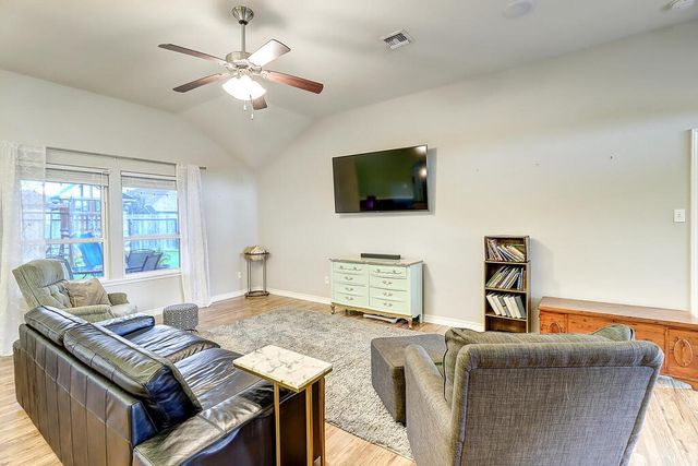 3813 Kangaroo Ct, Corpus Christi, TX 78414