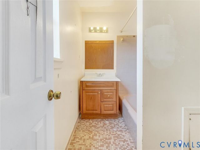 2905 Magnus Ln, Richmond, VA 23223