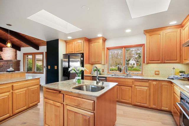 38385 Larue Way, Davis, CA 95616