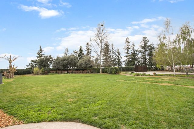 38385 Larue Way, Davis, CA 95616
