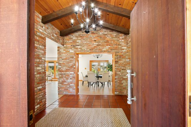 38385 Larue Way, Davis, CA 95616