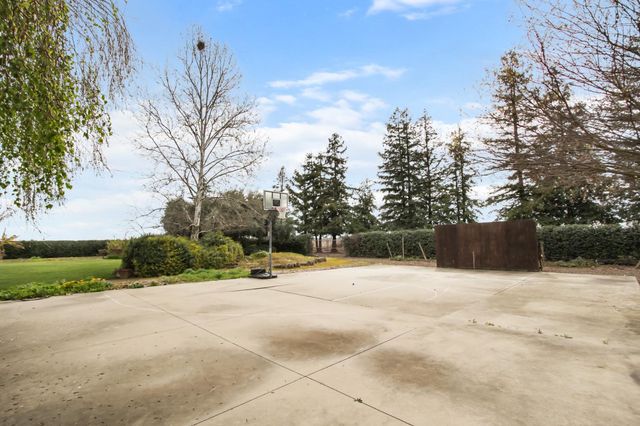 38385 Larue Way, Davis, CA 95616