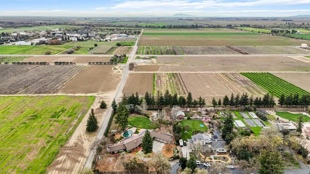 38385 Larue Way, Davis, CA 95616