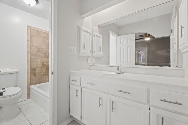 16426 Forest Bend Avenue, Friendswood, TX 77546