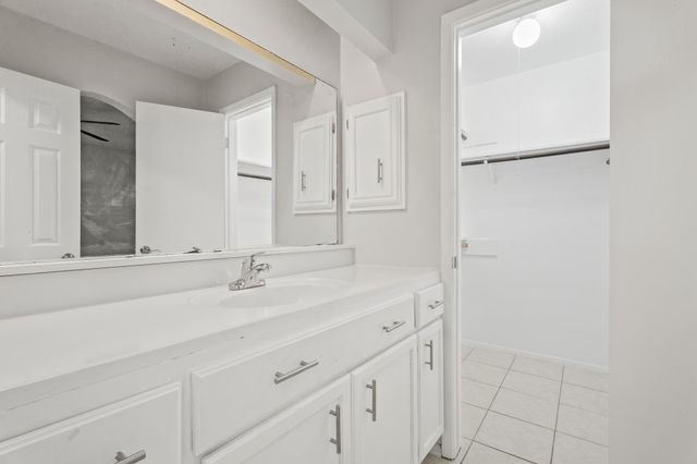 16426 Forest Bend Avenue, Friendswood, TX 77546