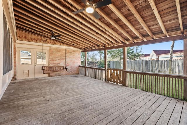 16426 Forest Bend Avenue, Friendswood, TX 77546