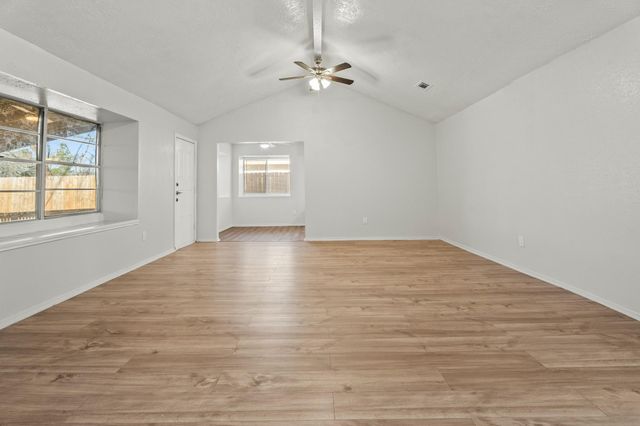 16426 Forest Bend Avenue, Friendswood, TX 77546