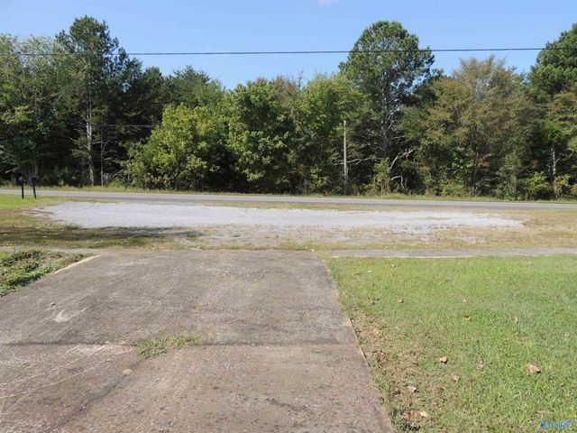 5028 County Road 27, Fort Payne, AL 35968