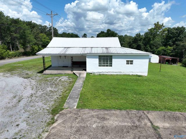 5028 County Road 27, Fort Payne, AL 35968