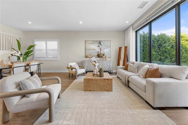 130 Tomahawk, Irvine, CA 92618
