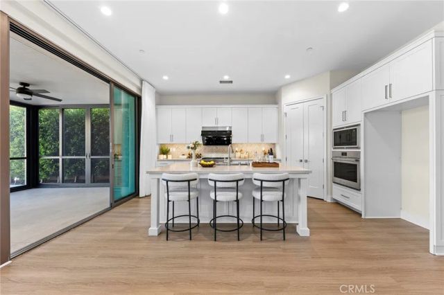 130 Tomahawk, Irvine, CA 92618