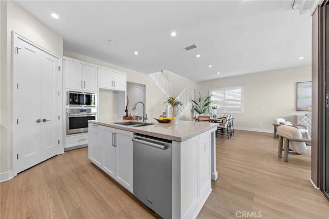 130 Tomahawk, Irvine, CA 92618