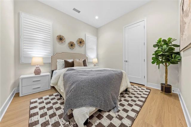 130 Tomahawk, Irvine, CA 92618