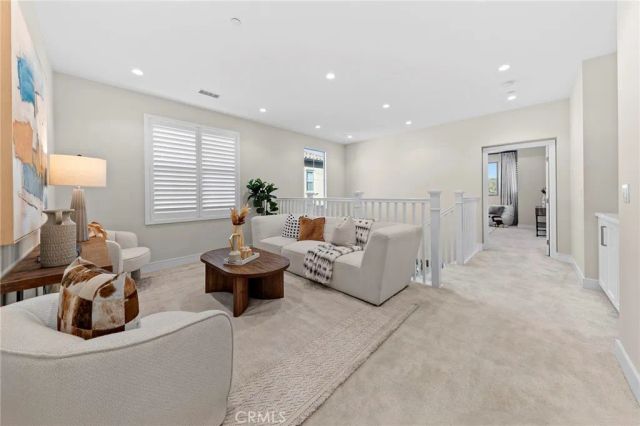 130 Tomahawk, Irvine, CA 92618