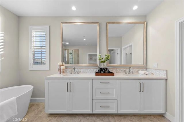 130 Tomahawk, Irvine, CA 92618
