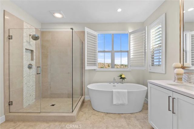 130 Tomahawk, Irvine, CA 92618