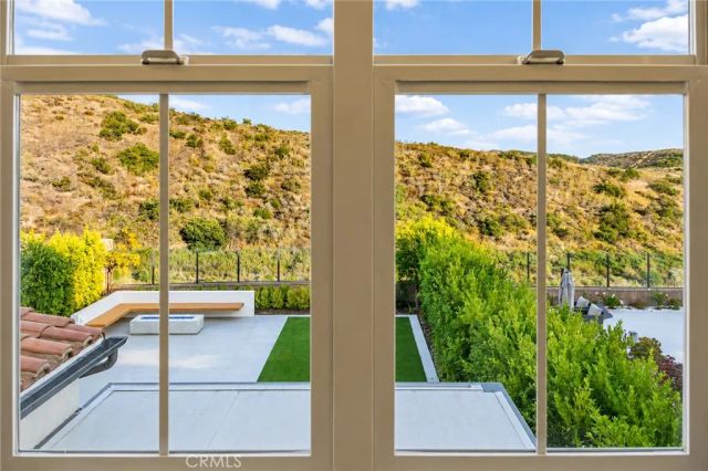 130 Tomahawk, Irvine, CA 92618