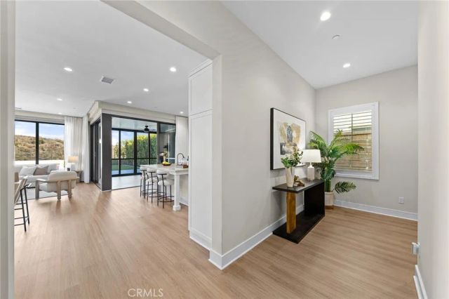 130 Tomahawk, Irvine, CA 92618