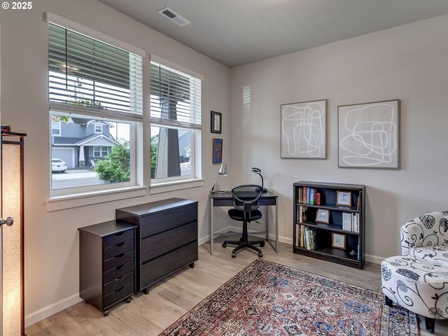 472 Sw 16TH Ave, Canby, OR 97013