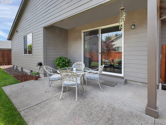 472 Sw 16TH Ave, Canby, OR 97013