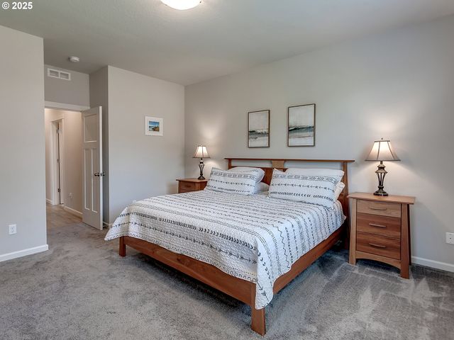 472 Sw 16TH Ave, Canby, OR 97013