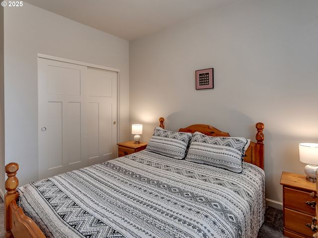 472 Sw 16TH Ave, Canby, OR 97013