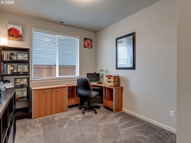 472 Sw 16TH Ave, Canby, OR 97013