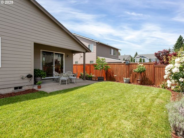 472 Sw 16TH Ave, Canby, OR 97013