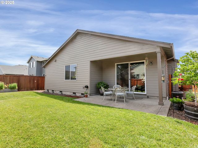 472 Sw 16TH Ave, Canby, OR 97013