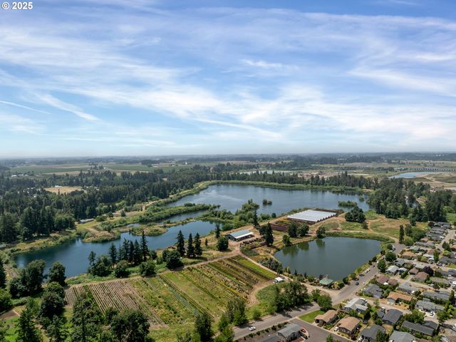 472 Sw 16TH Ave, Canby, OR 97013