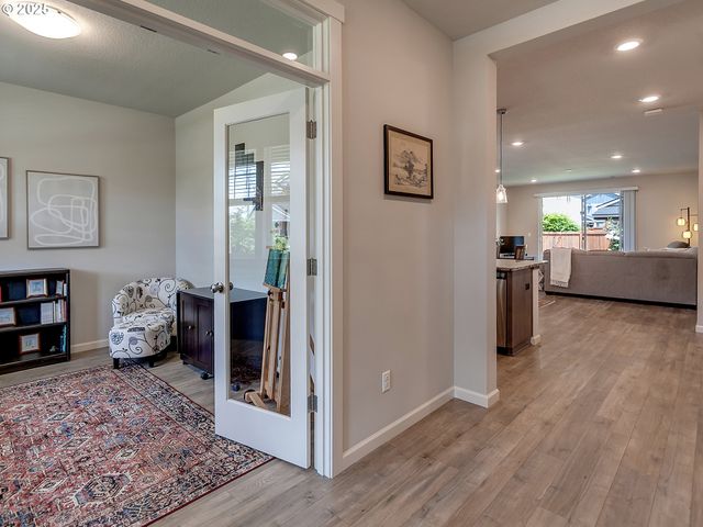 472 Sw 16TH Ave, Canby, OR 97013